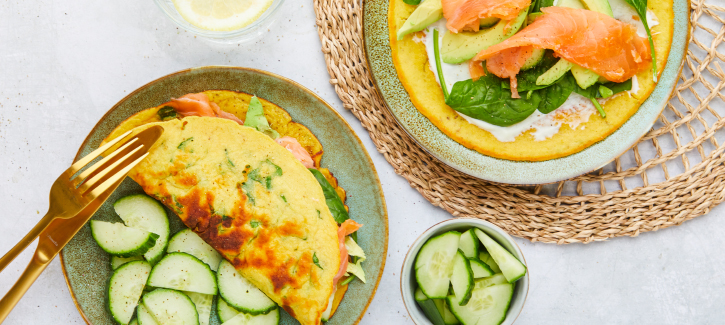 Spinazie-omelet met gerookte zalm