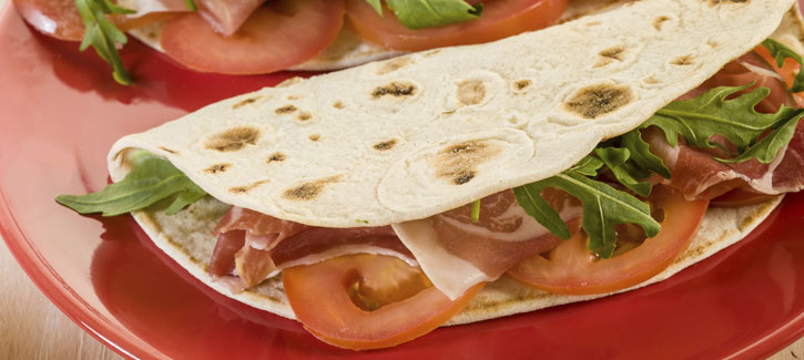 Wrap rauwe ham en tomaat