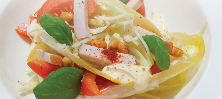 Witlofsalade met gerookte kipfilet