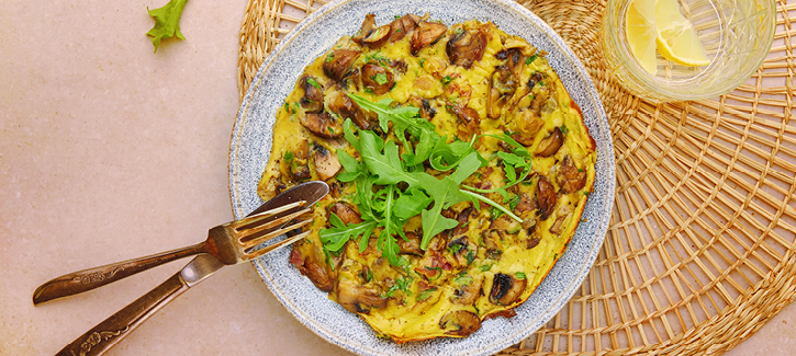 Frittata met champignons en boerenkool