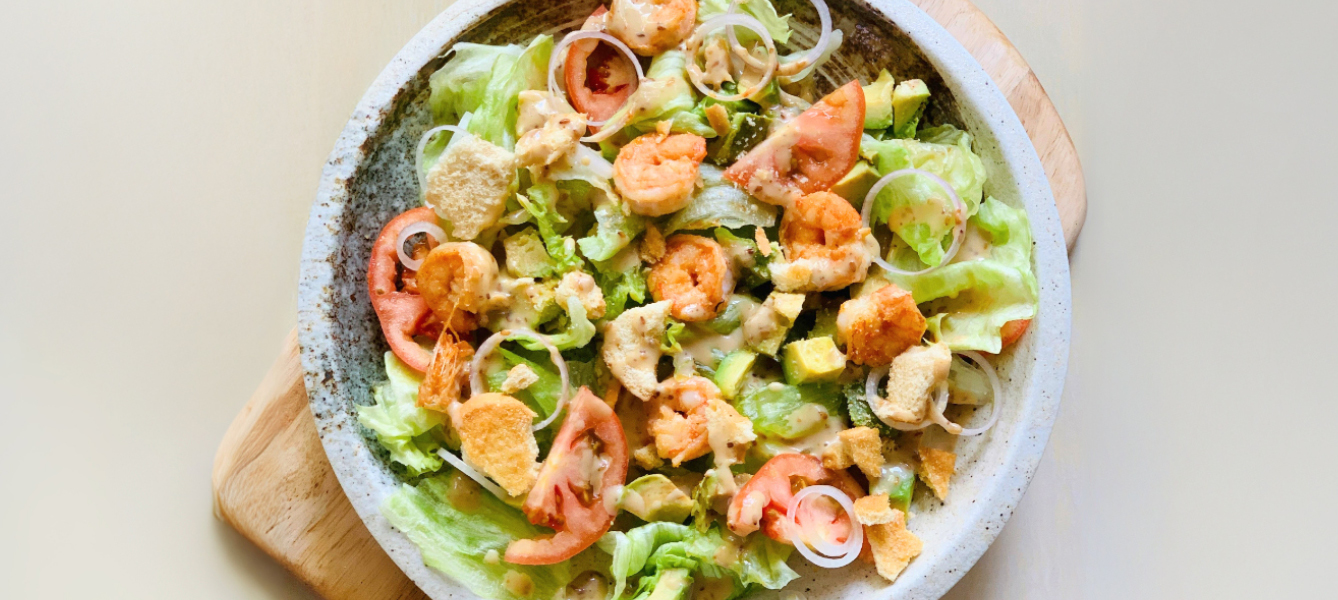 Salade met garnalen en yoghurt mosterd dressing, koolhydraatarm recept