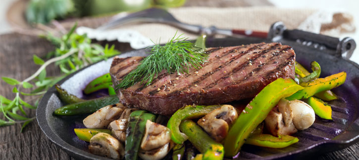 Gegrilde tonijn met champignons en paprika